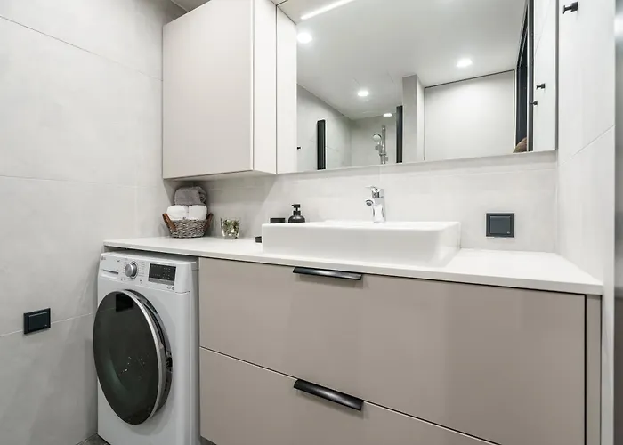 Διαμέρισμα Dream - Modern Design With Balcony & Free Parking *