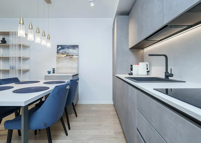 Dream - Modern Design With Balcony & Free Parking Apartament *