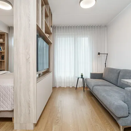 Dream - Modern Design With Balcony & Free Parking Таллінн